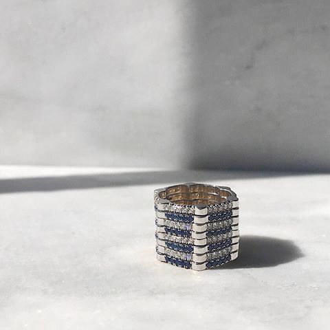 Blue Sapphire Gear Band | White Gold